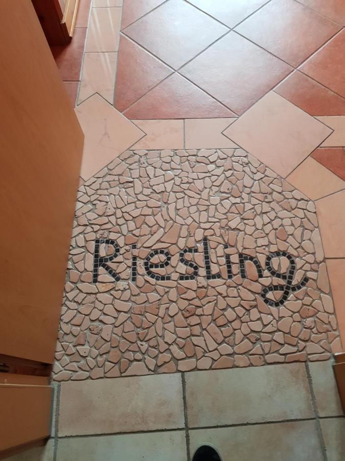 Weingut Und Gaestehaus Henrici Friesenheim is an Ortsgemeinde Ngoại thất bức ảnh